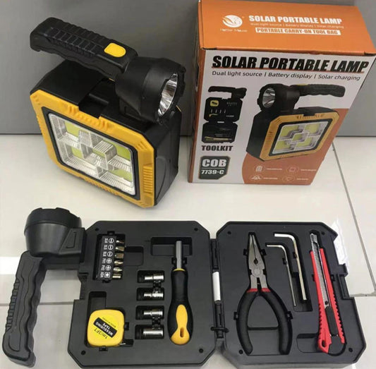 LAMPARA SOLAR CON KIT DE HERRAMIENTAS