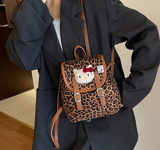 MOCHILA ANIMAL PRINT HELLO KITTY